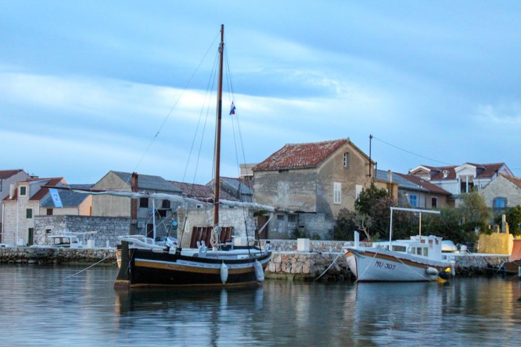 Apartments Juraga Μούρτερ Δωμάτιο φωτογραφία